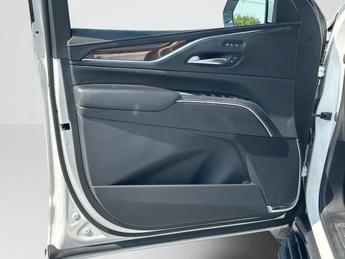 Certified 2023 Cadillac Escalade Sport Platinum AWD/4WD image 13