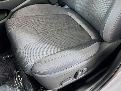 Used 2023 Hyundai Santa Fe SEL image 15