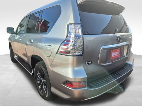 Used 2023 Lexus GX 460 Premium image 4