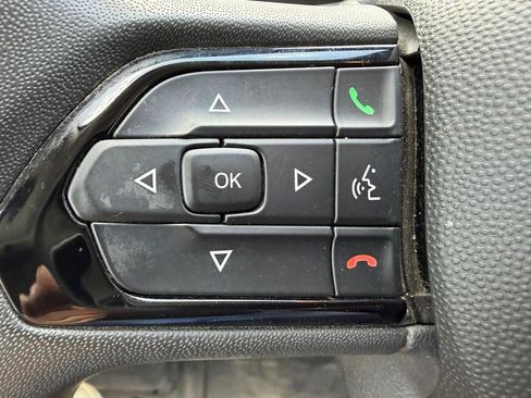 Used 2025 RAM ProMaster 2500 w/ Convenience Group image 15