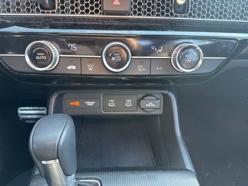 Used 2025 Honda Civic Sport image 16