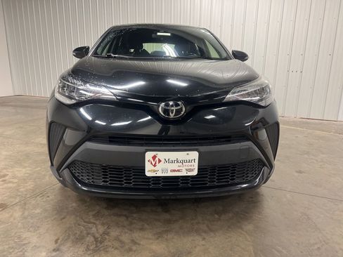 Used 2020 Toyota C-HR XLE image 3