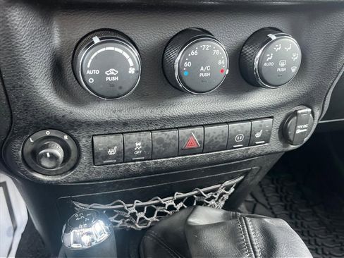 Used 2012 Jeep Wrangler Unlimited Sahara w/ Connectivity Group image 14