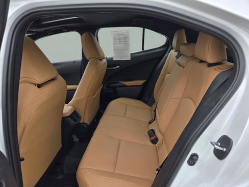 Used 2025 Lexus UX 300h FWD w/ Accessory Package (Z2) image 20