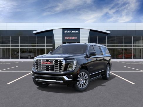 New 2026 GMC Yukon XL Denali w/ Denali Reserve Package AWD/4WD image 8