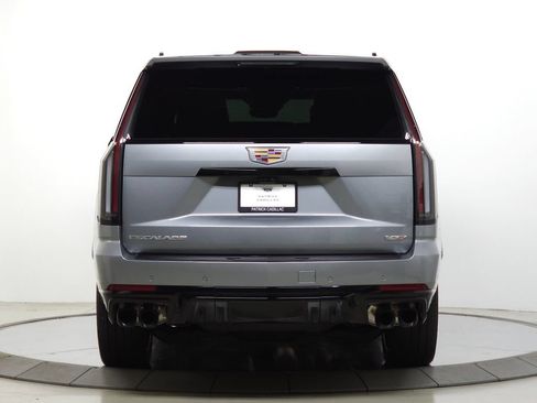 Used 2025 Cadillac Escalade V w/ LPO, Floor Liner Package AWD/4WD image 4