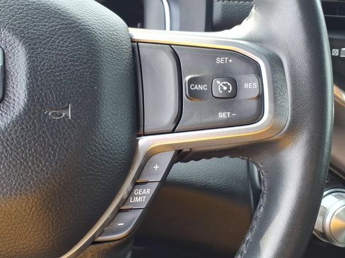 Used 2023 RAM 1500 Laramie AWD/4WD image 10