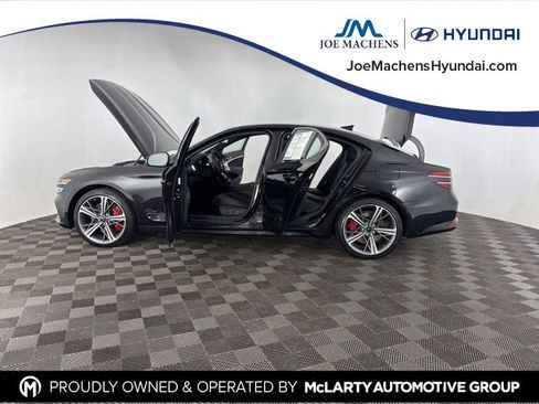 Used 2025 Genesis G70 3.3T Advanced image 10