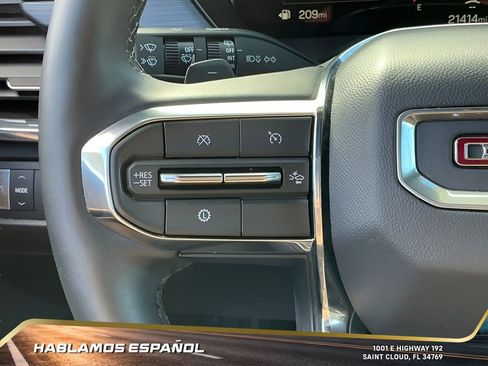Certified 2025 GMC Acadia Elevation image 24