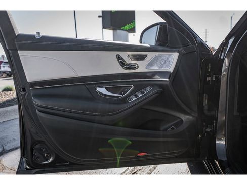 Used 2018 Mercedes-Benz S 560 4MATIC Sedan image 6