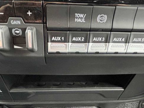 New 2026 RAM 5500 Tradesman w/ Chrome Appearance Group AWD/4WD image 19