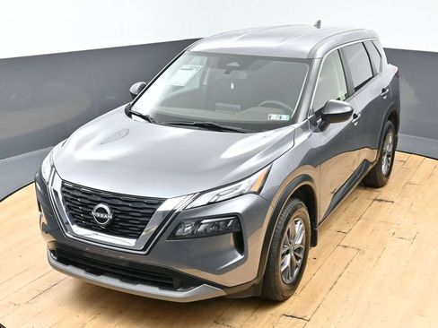 Used 2023 Nissan Rogue S FWD image 40