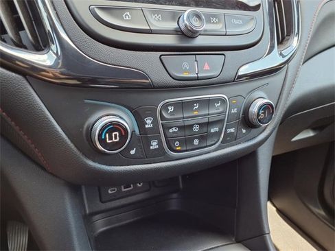 Used 2023 Chevrolet Equinox RS image 22