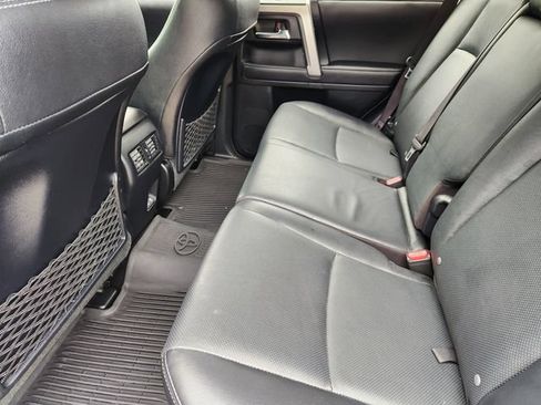 Used 2022 Toyota 4Runner Limited AWD/4WD image 31