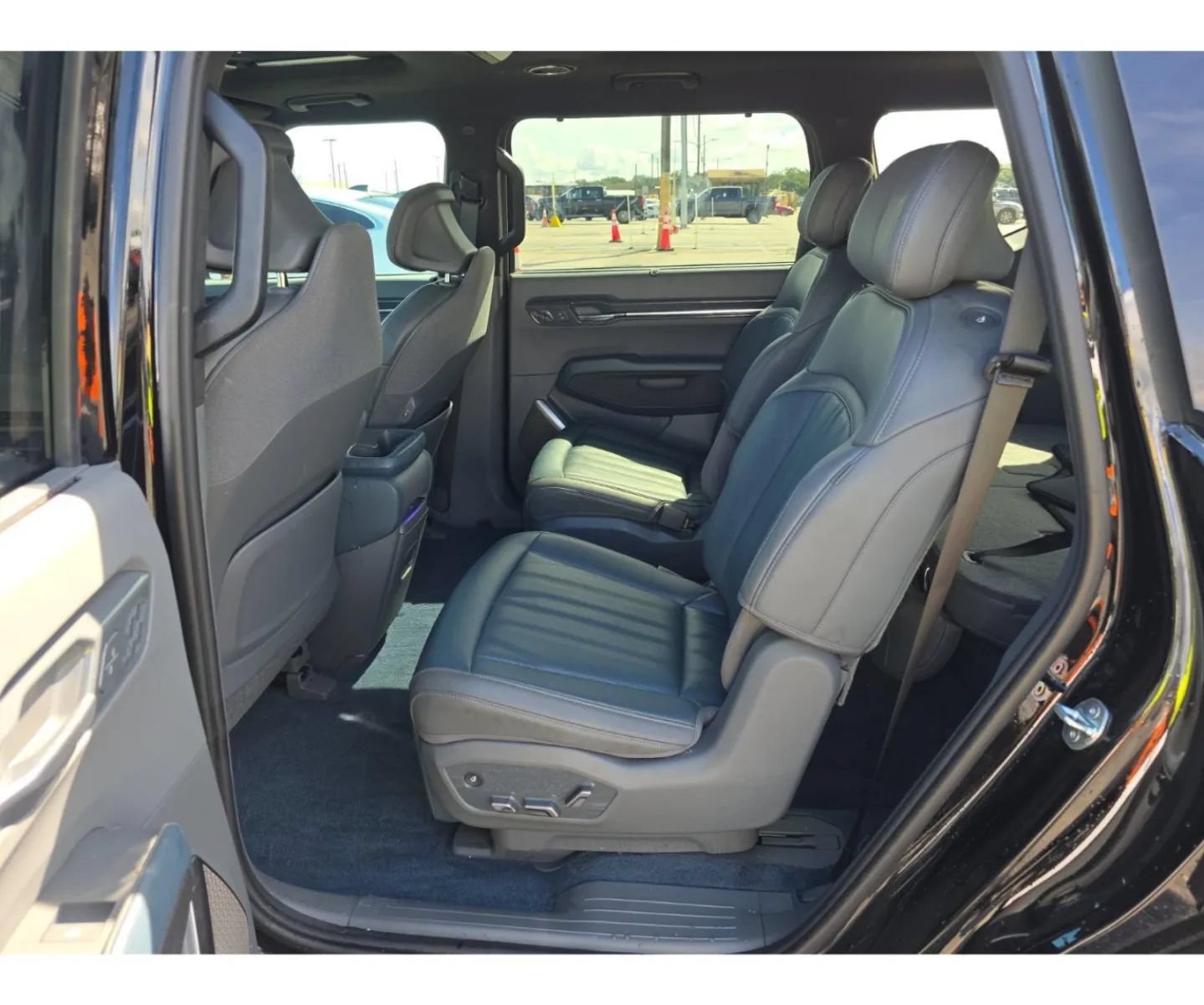 Used 2024 Kia EV9 GT-Line AWD/4WD image 8