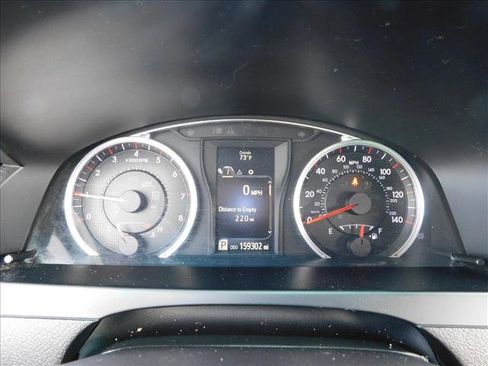 Used 2017 Toyota Camry SE image 9