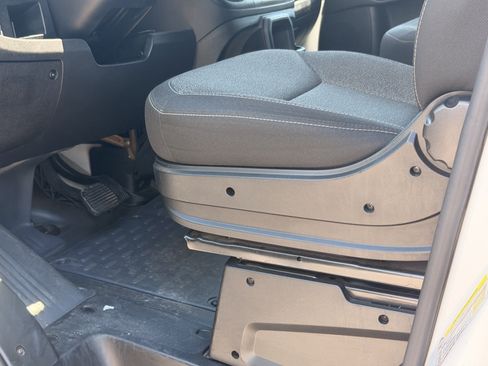 Used 2025 RAM ProMaster 2500 w/ U-Haul Equipment Group FWD image 26