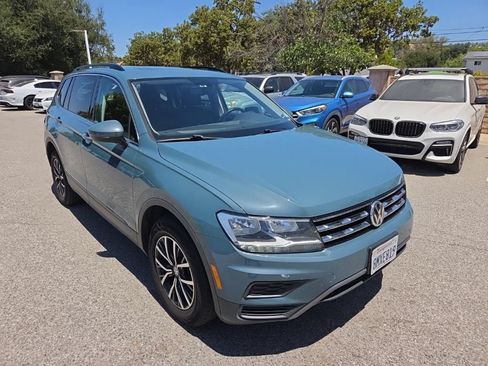 Used 2019 Volkswagen Tiguan SE w/ Panoramic Sunroof Package AWD/4WD image 7