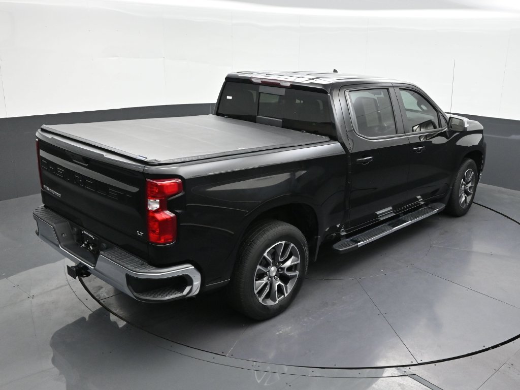 Used 2022 Chevrolet Silverado 1500 LT w/ Leather Package RWD image 14
