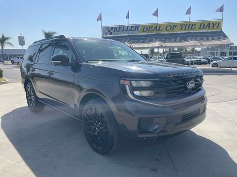 New 2027 Ford Expedition Platinum w/ Stealth Performance Package AWD/4WD image 7