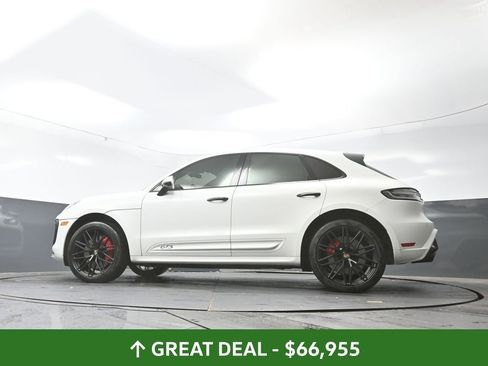 Used 2023 Porsche Macan GTS AWD/4WD image 32