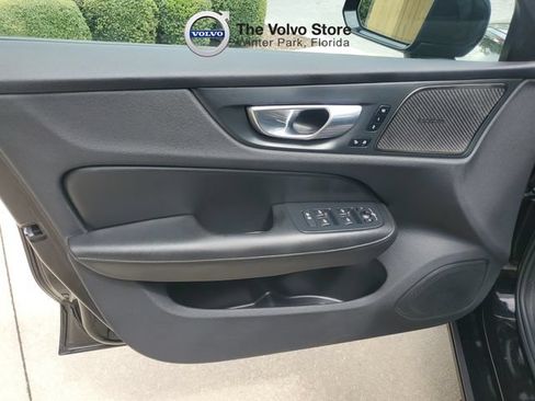 Used 2025 Volvo S60 B5 Plus FWD image 9
