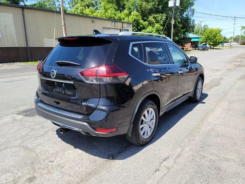 Used 2018 Nissan Rogue SV w/ Sun & Sound Touring Package AWD/4WD image 5