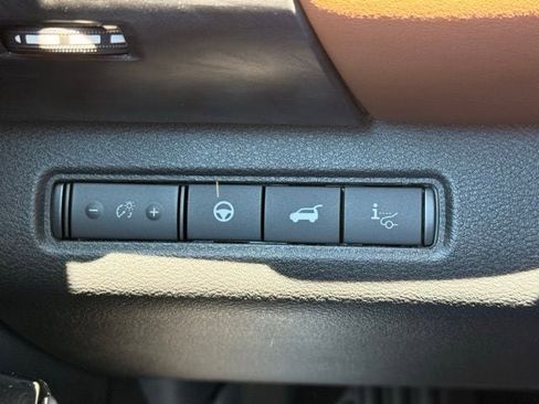 New 2026 Nissan Pathfinder Platinum AWD/4WD image 33