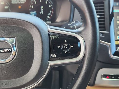 Used 2017 Volvo XC90 T6 Momentum w/ Vision Package AWD/4WD image 29