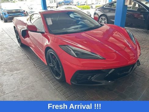 Used 2022 Chevrolet Corvette Stingray Coupe w/ 1LT RWD image 7