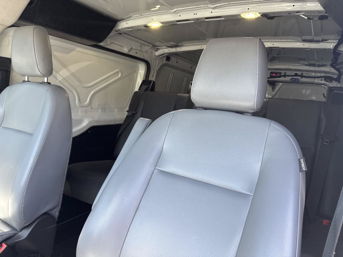 Used 2018 Ford Transit 250 130 Low Roof RWD image 12