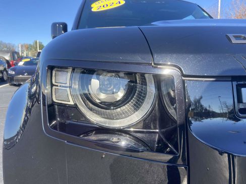 Used 2024 Land Rover Defender 110 V8 image 4