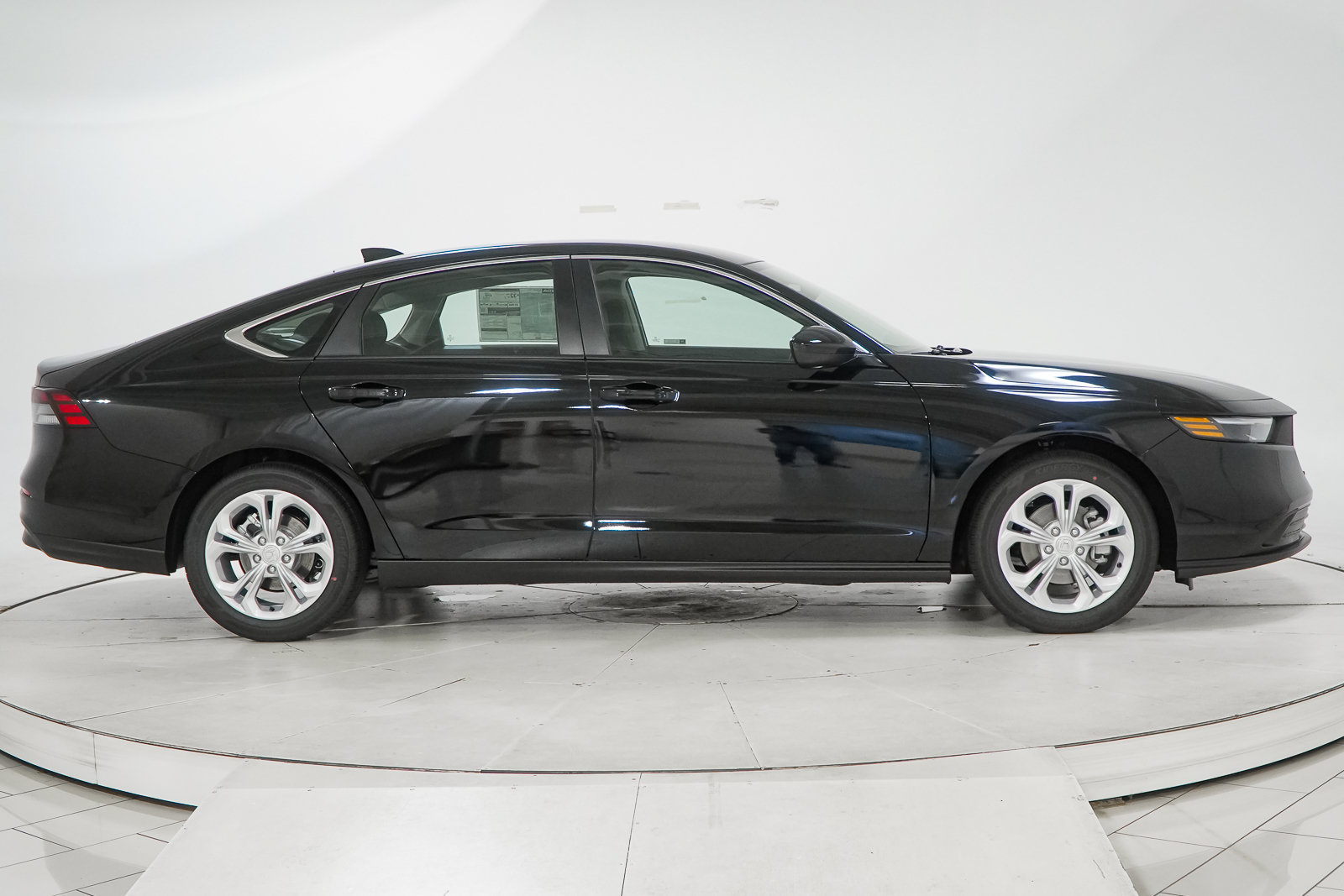 New 2026 Honda Accord LX image 9