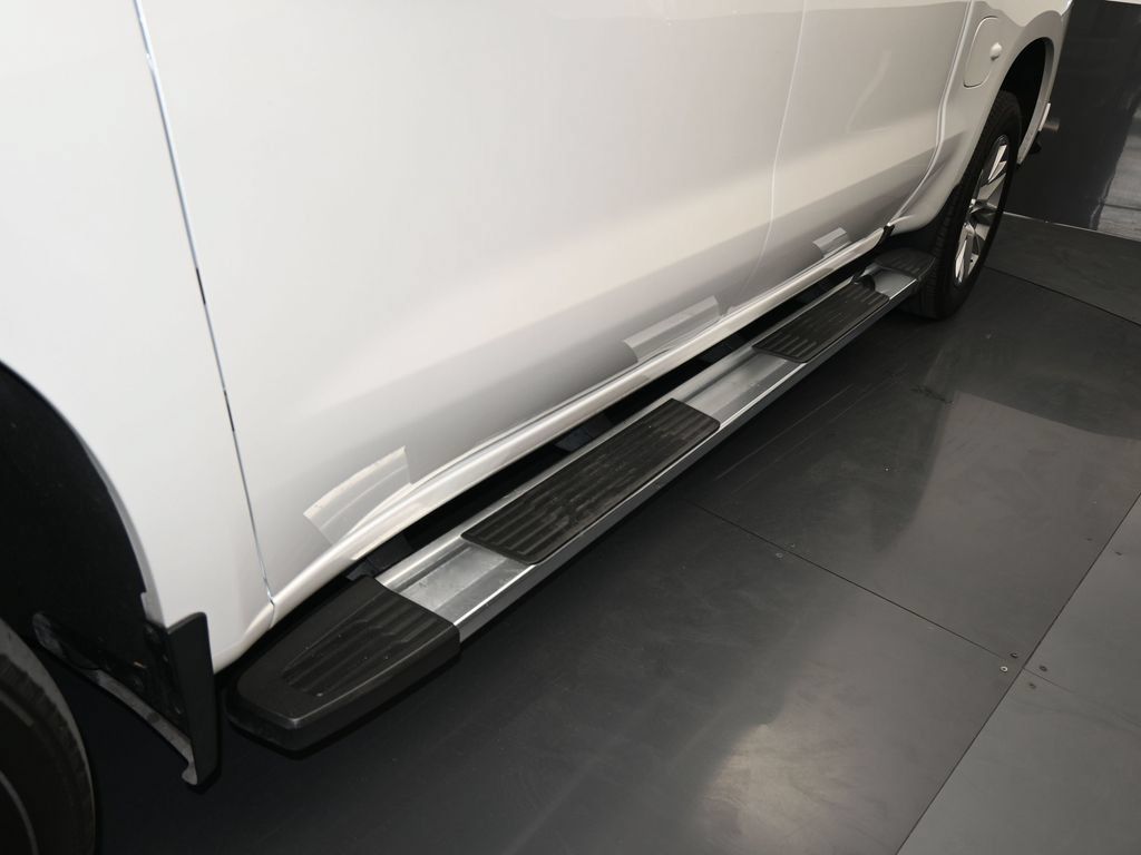 Used 2021 Chevrolet Silverado 1500 High Country RWD image 32