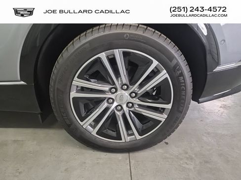 New 2026 Cadillac Lyriq Premium Luxury w/ LPO, Floor Liner Package AWD/4WD image 6