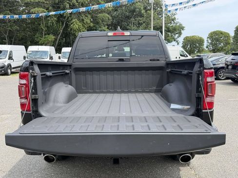 Used 2019 RAM 1500 Laramie AWD/4WD image 15