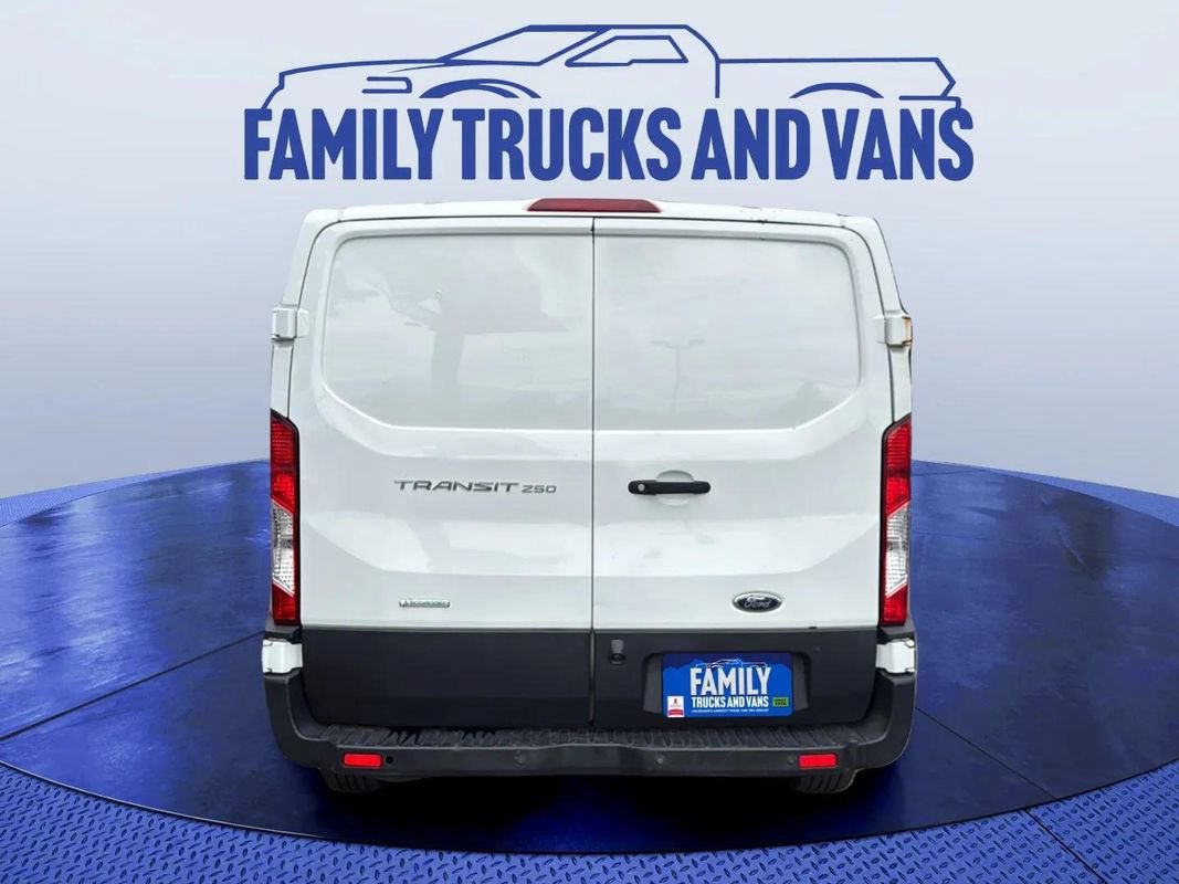 Used 2019 Ford Transit 250 130 Low Roof w/ Interior Upgrade Package RWD image 4