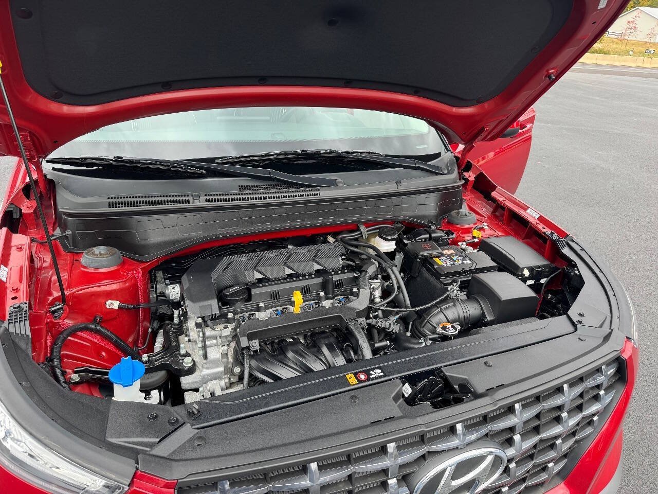Used 2023 Hyundai Venue Limited FWD image 18