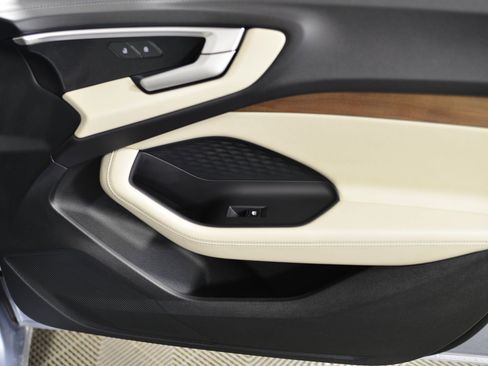 New 2025 Audi A5 2.0T Premium image 9