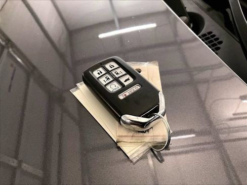 Used 2019 Honda Odyssey EX image 9