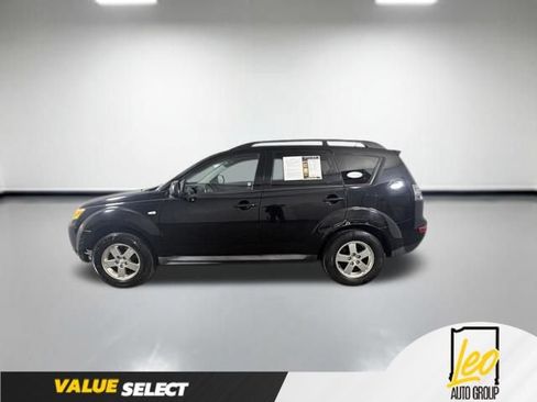Used 2009 Mitsubishi Outlander ES FWD image 2