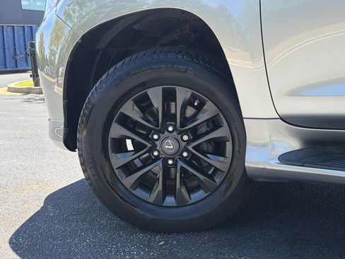 Used 2023 Lexus GX 460 Premium w/ Premium Package AWD/4WD image 38