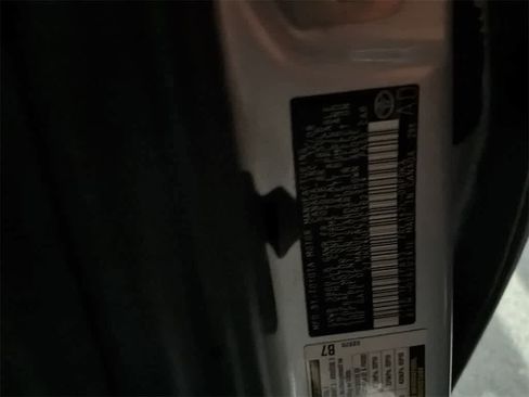 Used 2009 Toyota Matrix image 8