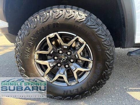 Used 2024 Chevrolet Colorado ZR2 w/ ZR2 Convenience Package III AWD/4WD image 53