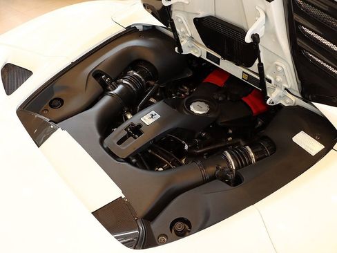 Certified 2022 Ferrari F8 Spider image 94