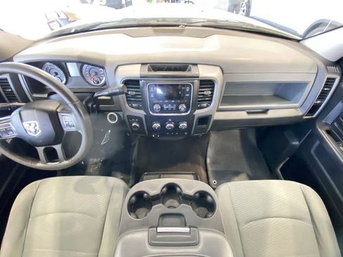 Used 2013 RAM 2500 Tradesman w/ Chrome Appearance Group image 22