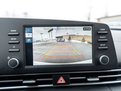 Certified 2025 Hyundai Elantra Blue image 34