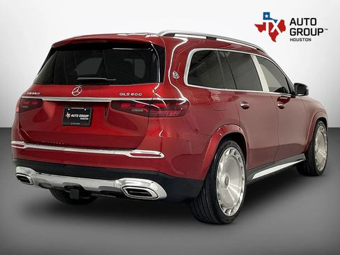 Used 2024 Mercedes-Benz Maybach GLS 600 4MATIC image 5