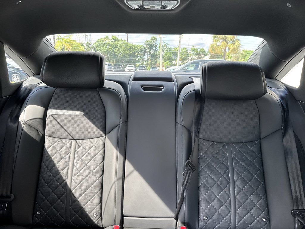 Used 2025 Audi S8 w/ Executive Package AWD/4WD image 18