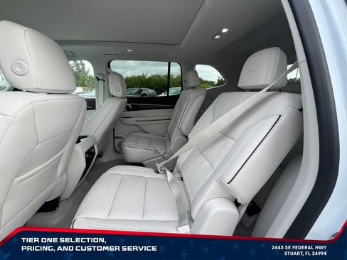 New 2026 Buick Enclave Avenir AWD/4WD image 12